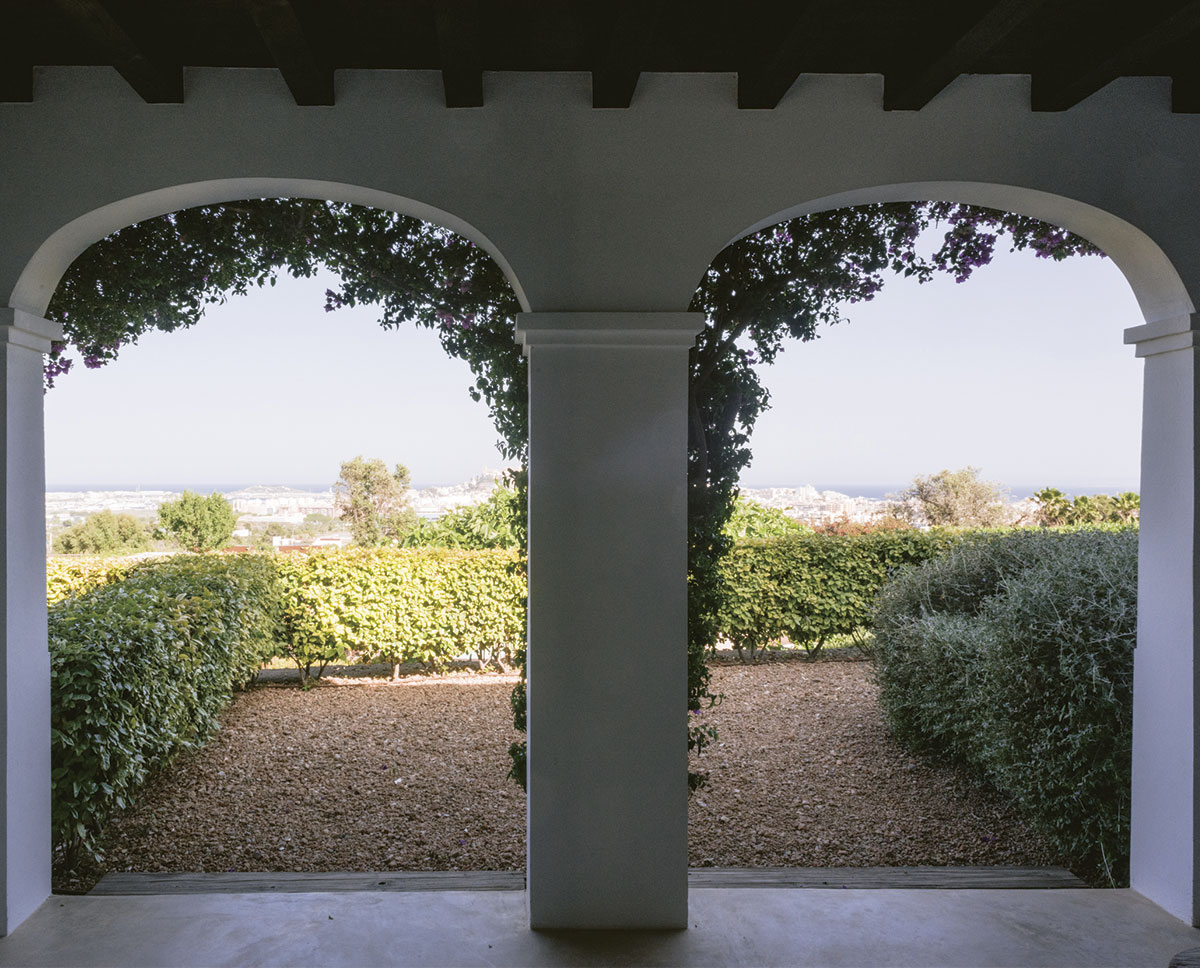 Suite courtyard